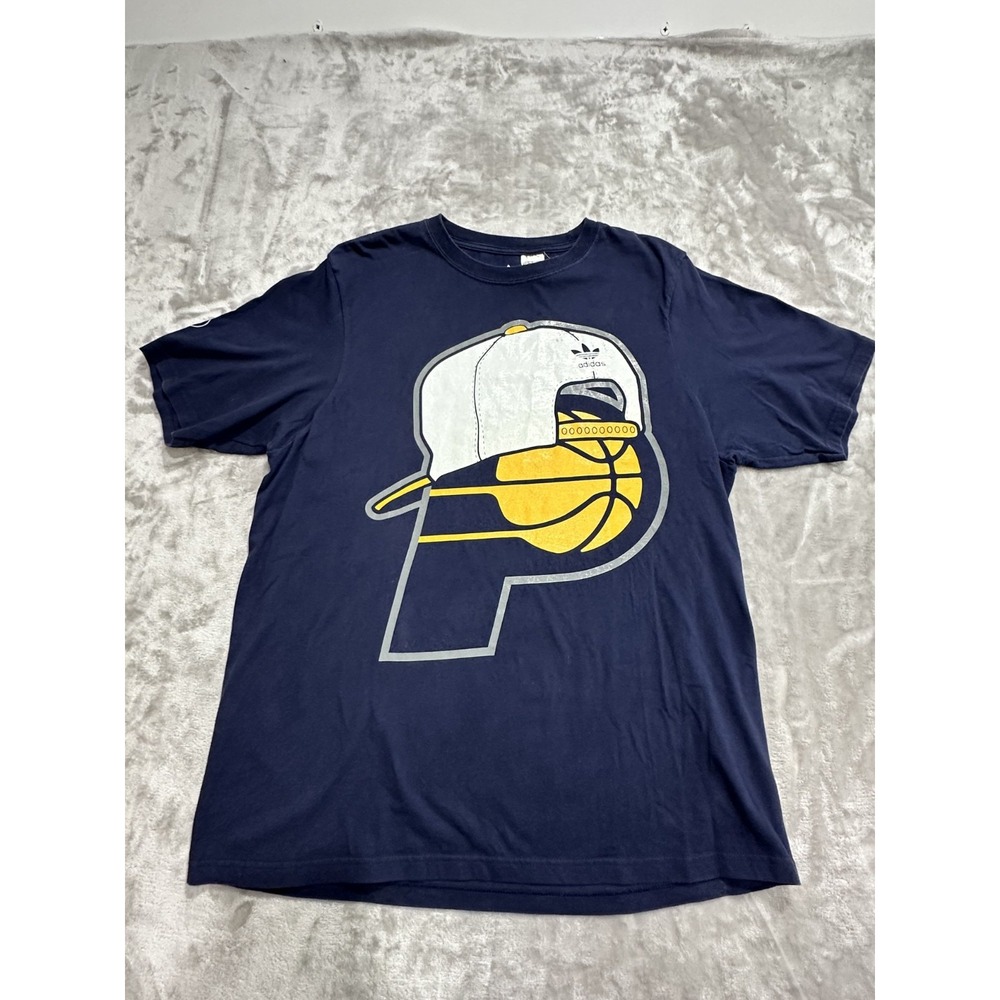Indiana Pacers Adidas NBA T-Shirt Men's Size Large Unique Hat Over Logo EUC
